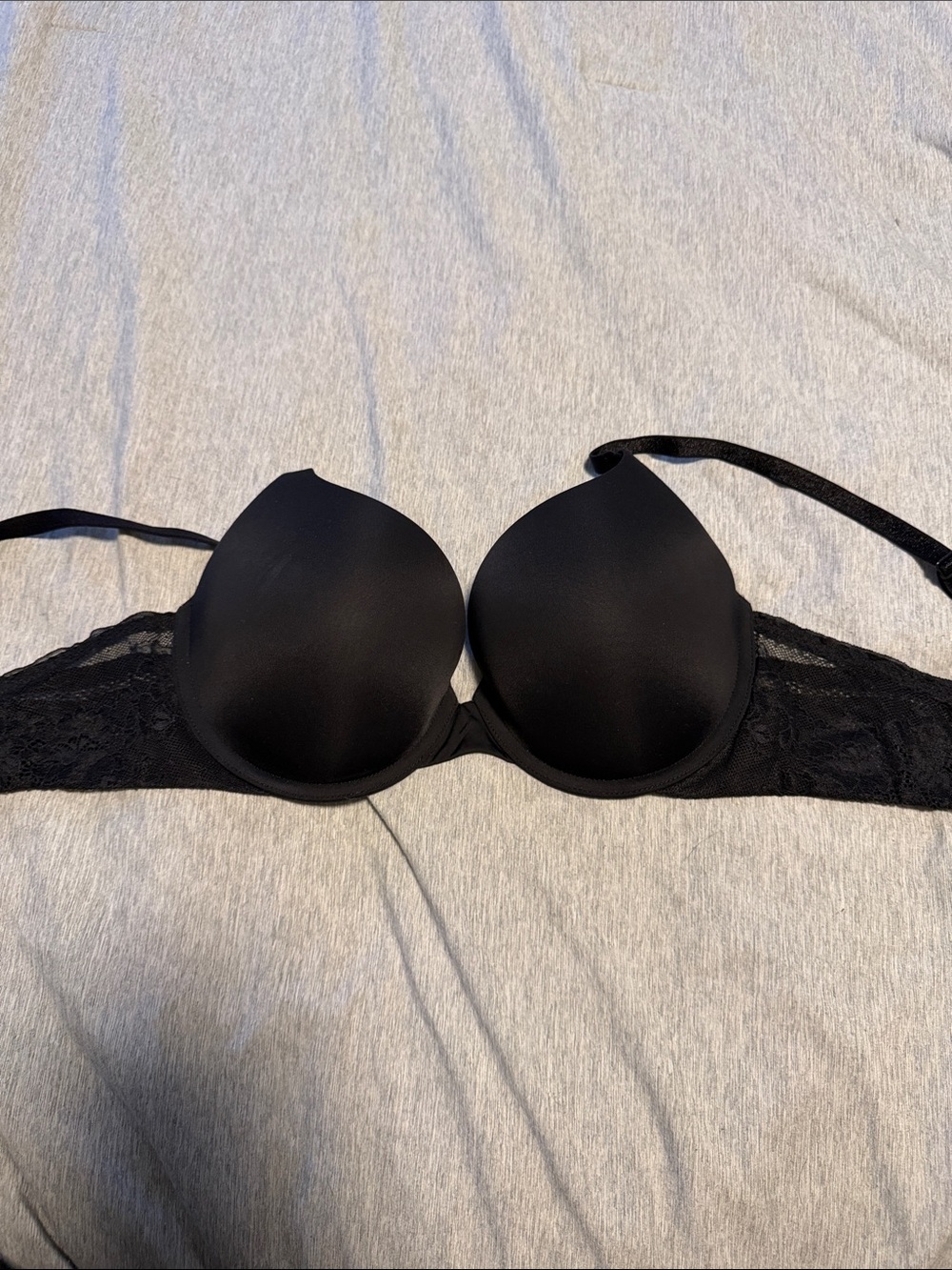 Victoria's Secret Black Lace Push-Up Bra with Smooth Molded Cups